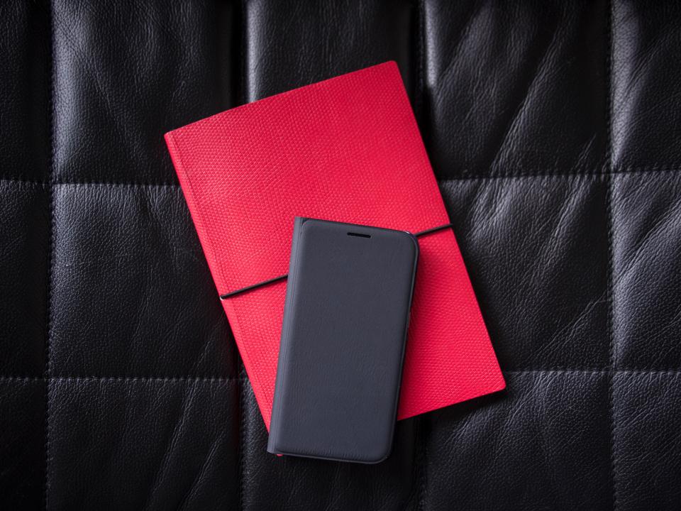 並べられたスマホケース