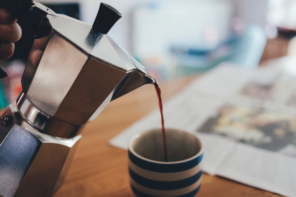 ドリップでコーヒーを淹れる