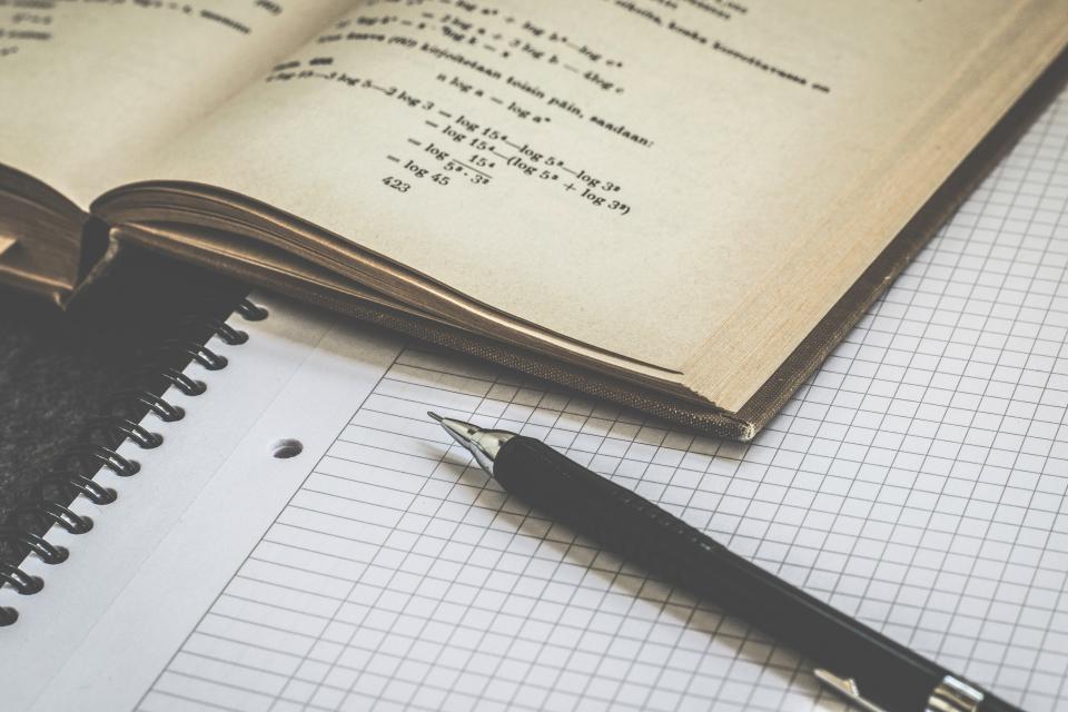 数字を書いたノート