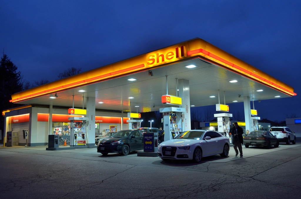 ガソリンスタンドの給油機